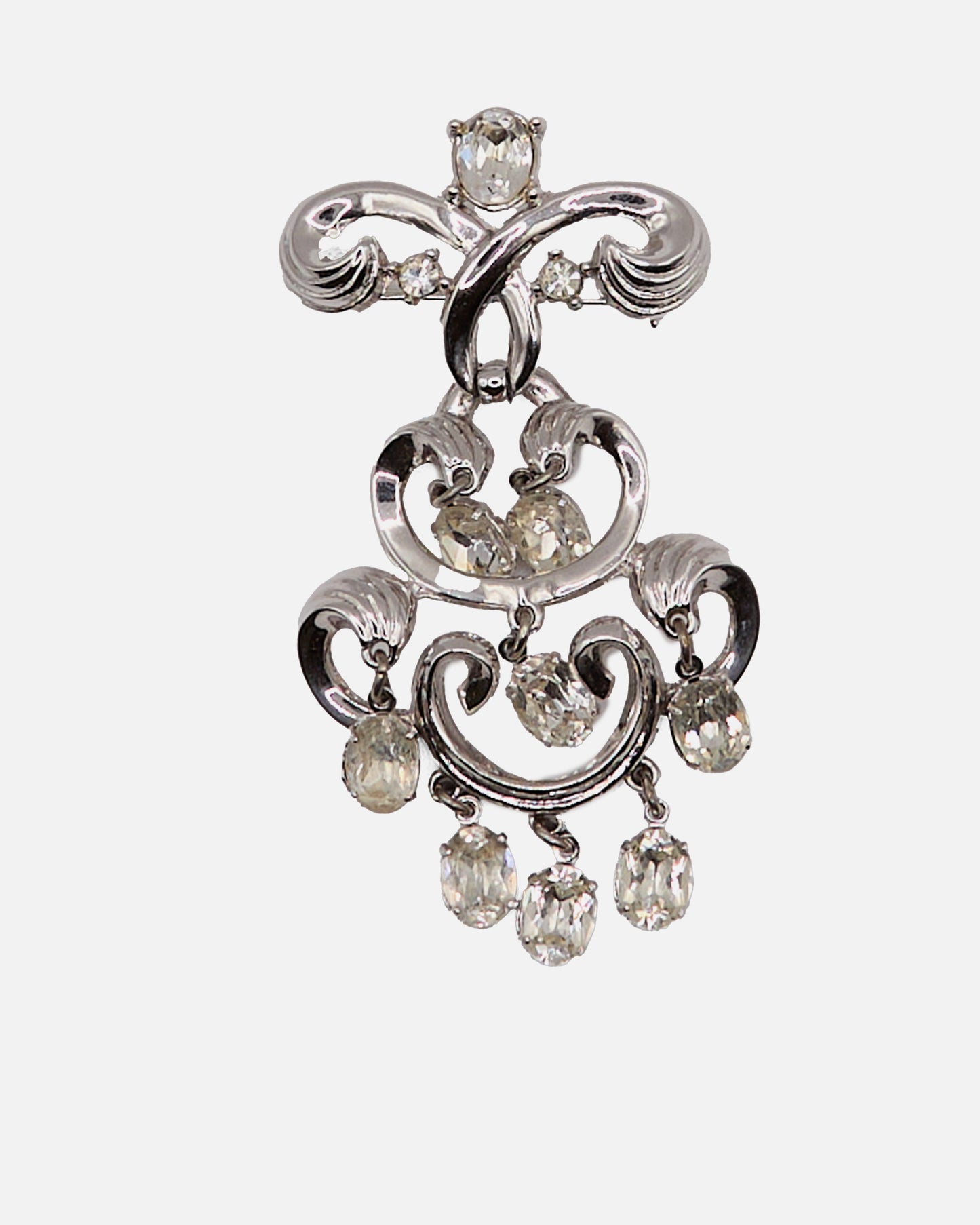 TRIFARI Pin