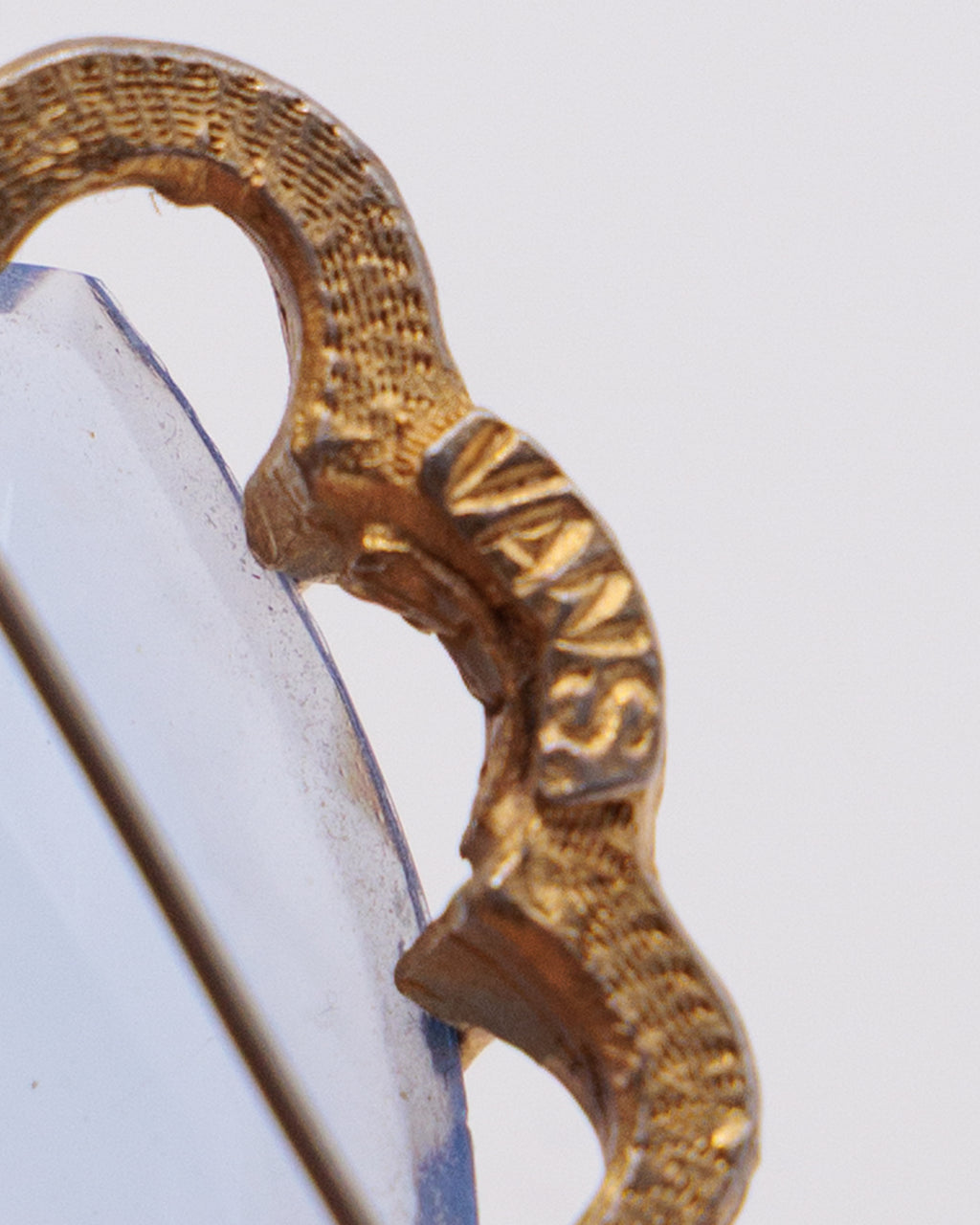 Spilla Vintage Western Germany con Grande Pietra Azzurra – Brooch Dorata Anni ‘60 con Cristallo