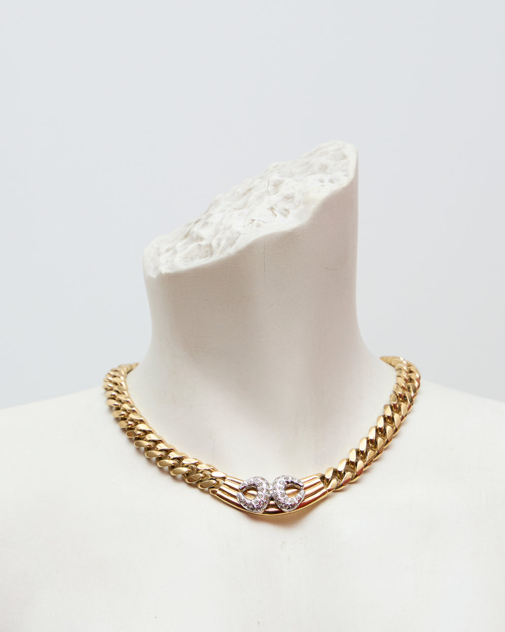 Collier ras-de-cou vintage Vogue Bijoux en métal plaqué or orné de strass Swarovski – Bijou iconique des années 1980