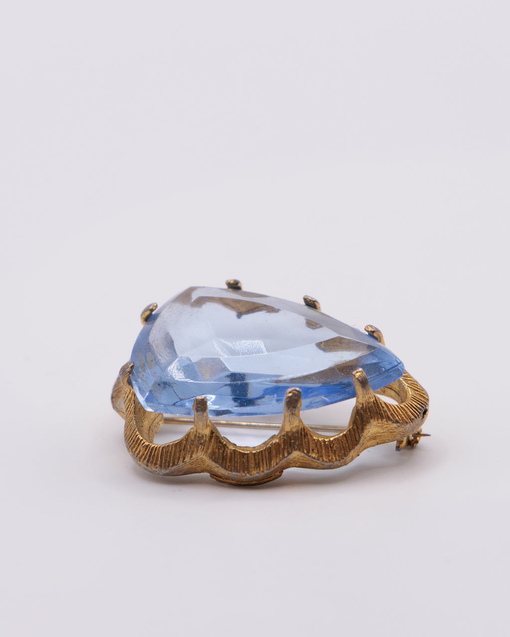 Spilla Vintage Western Germany con Grande Pietra Azzurra – Brooch Dorata Anni ‘60 con Cristallo