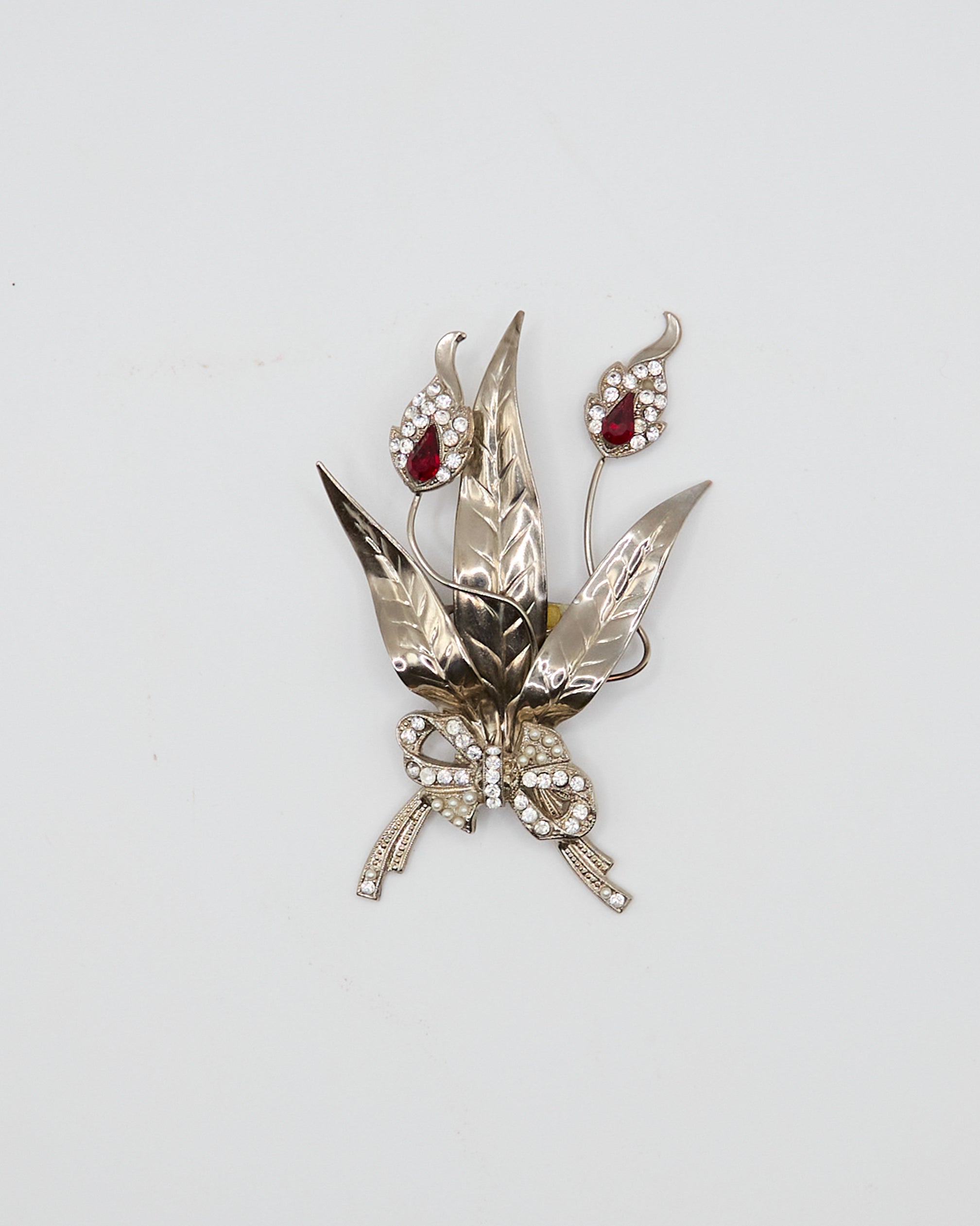 Tulip brooch