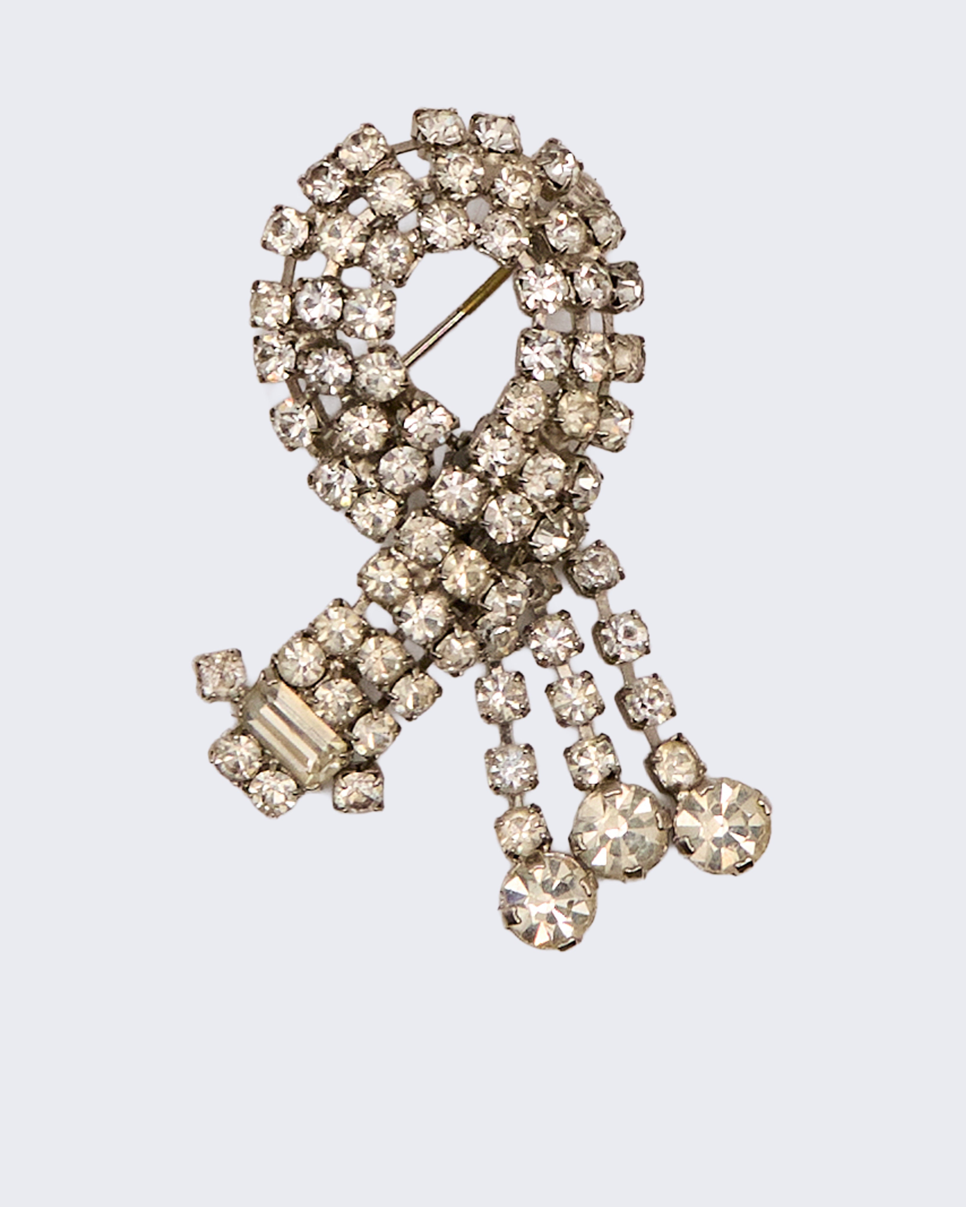 Vintage Bow Brooch with Rhinestones and Pendants – Silver Metal