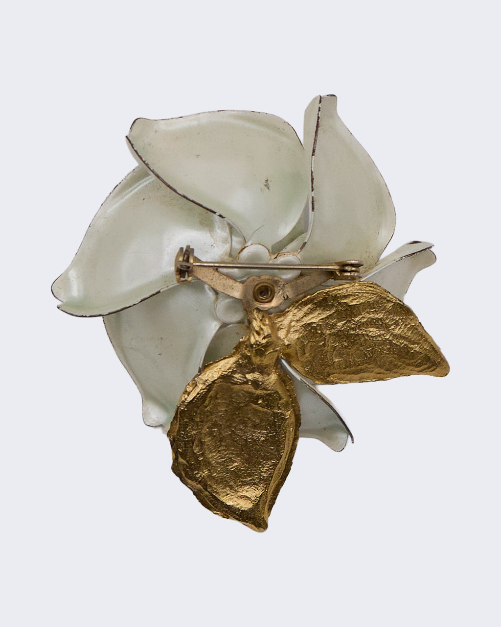 Spilla Vintage Fiore Smaltato Bianco con Strass – Anni 50