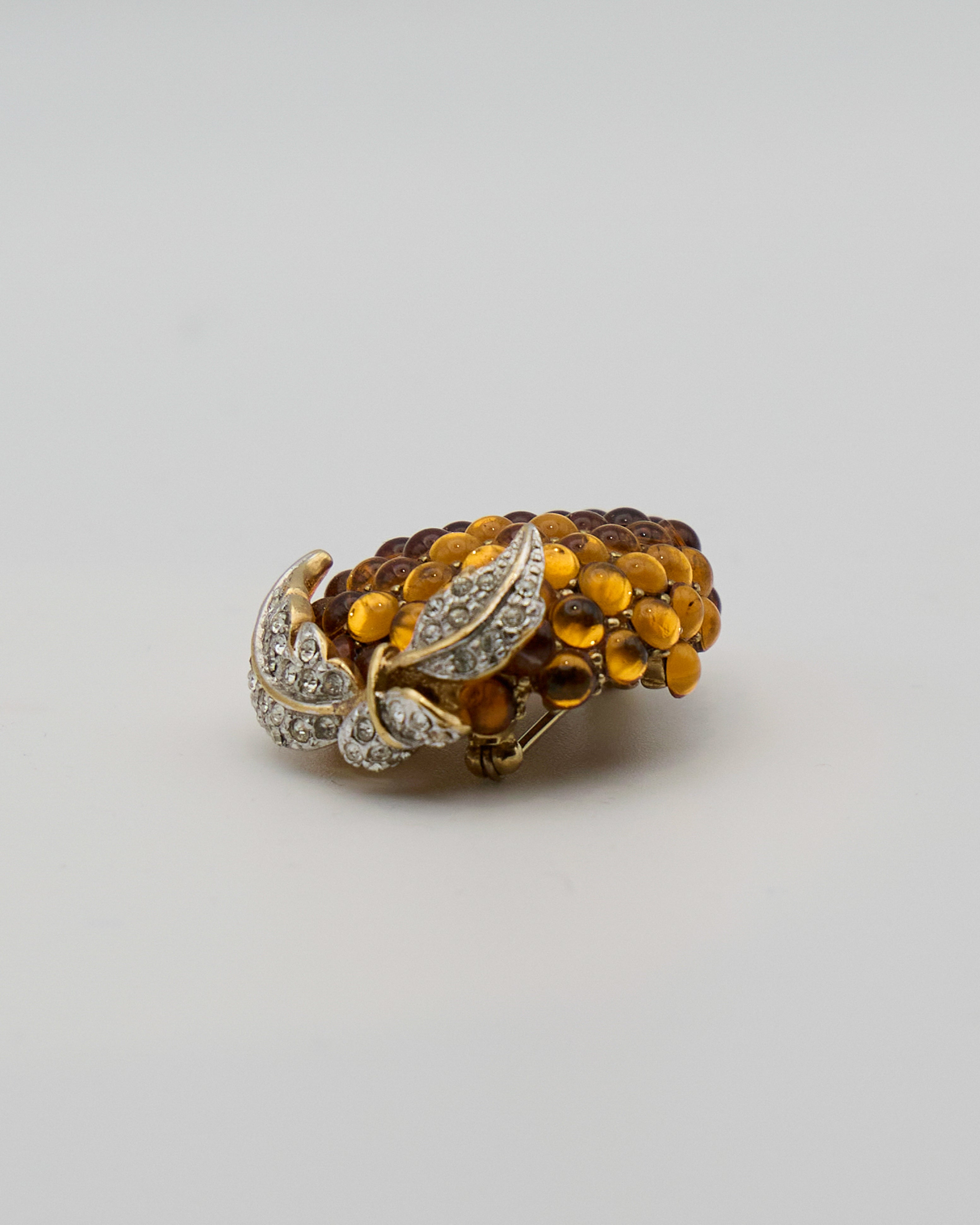 Vintage Gold-Plated Grape Bunch Brooch with Decorative Stones – 1970s