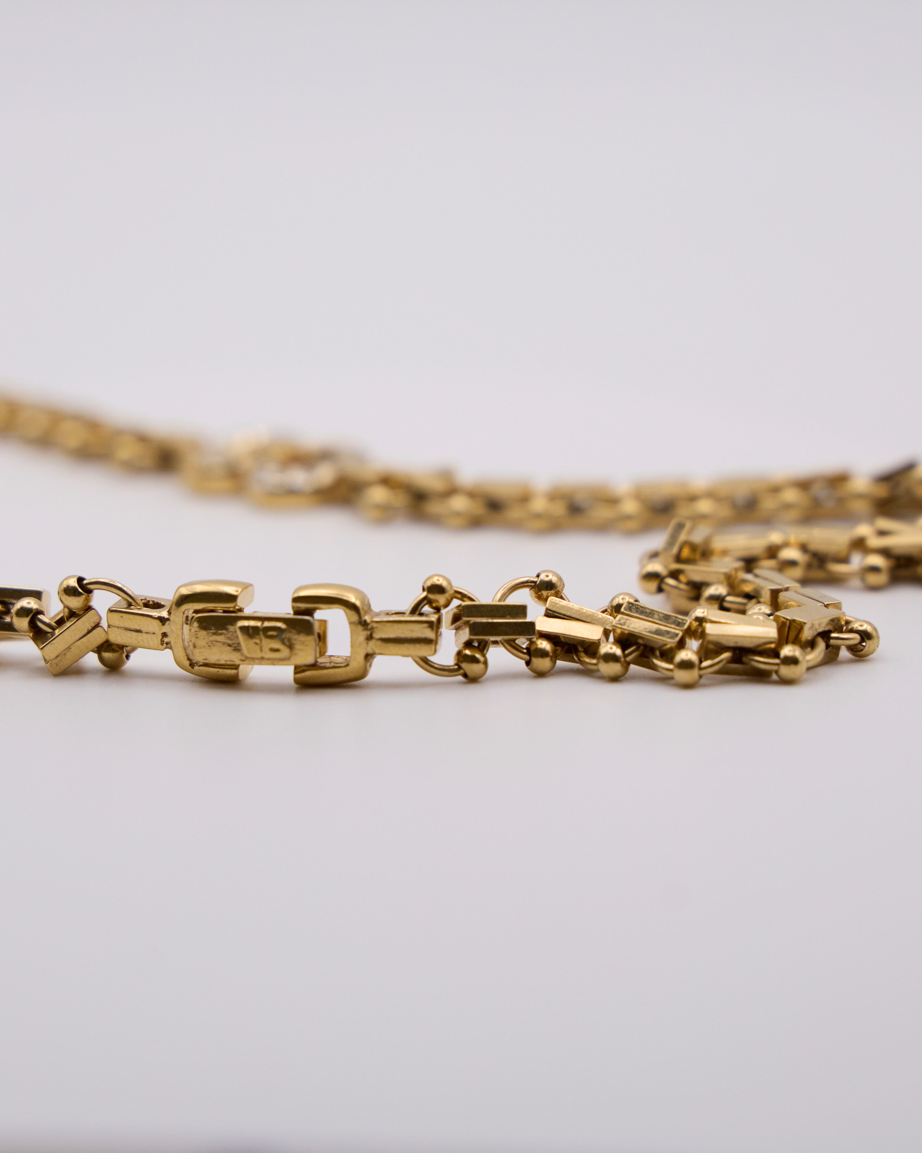 Collana Vintage Dorata con Dettaglio Strass – Necklace Elegante Minimal Chic