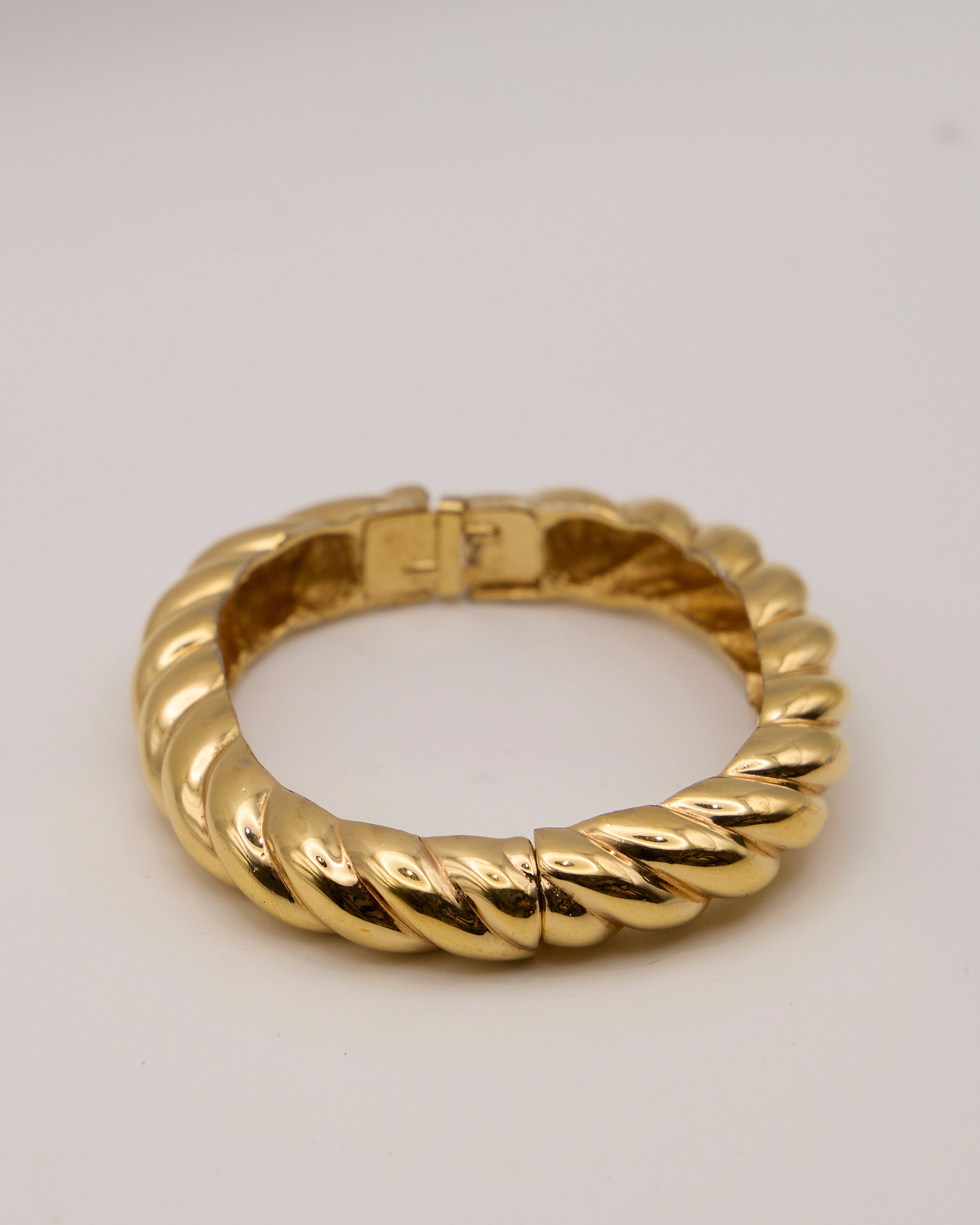 Vintage Gold-Tone Braided Rope Bangle – Fine Costume Jewelry