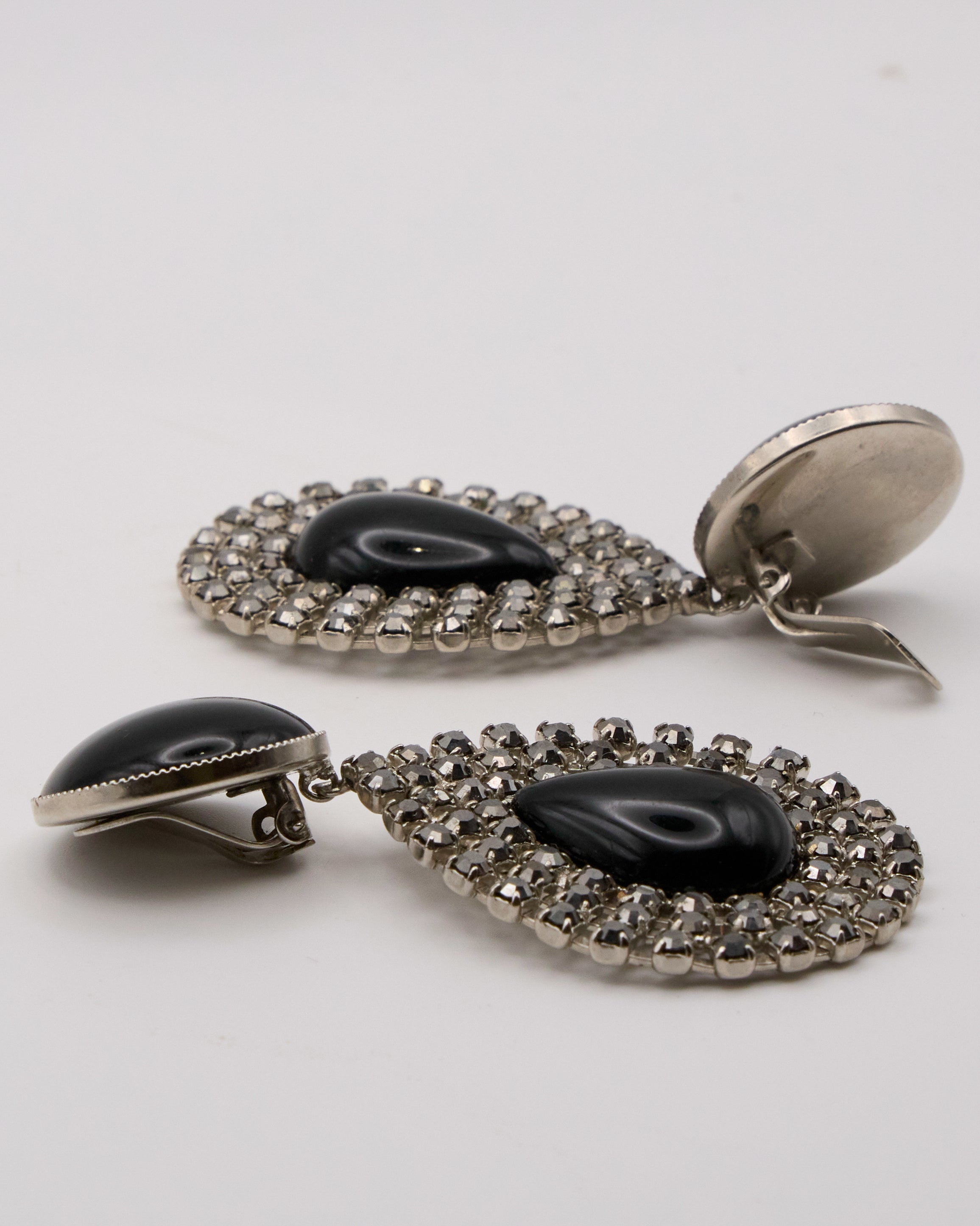 Boucles d'oreilles pendantes « Black Drop »