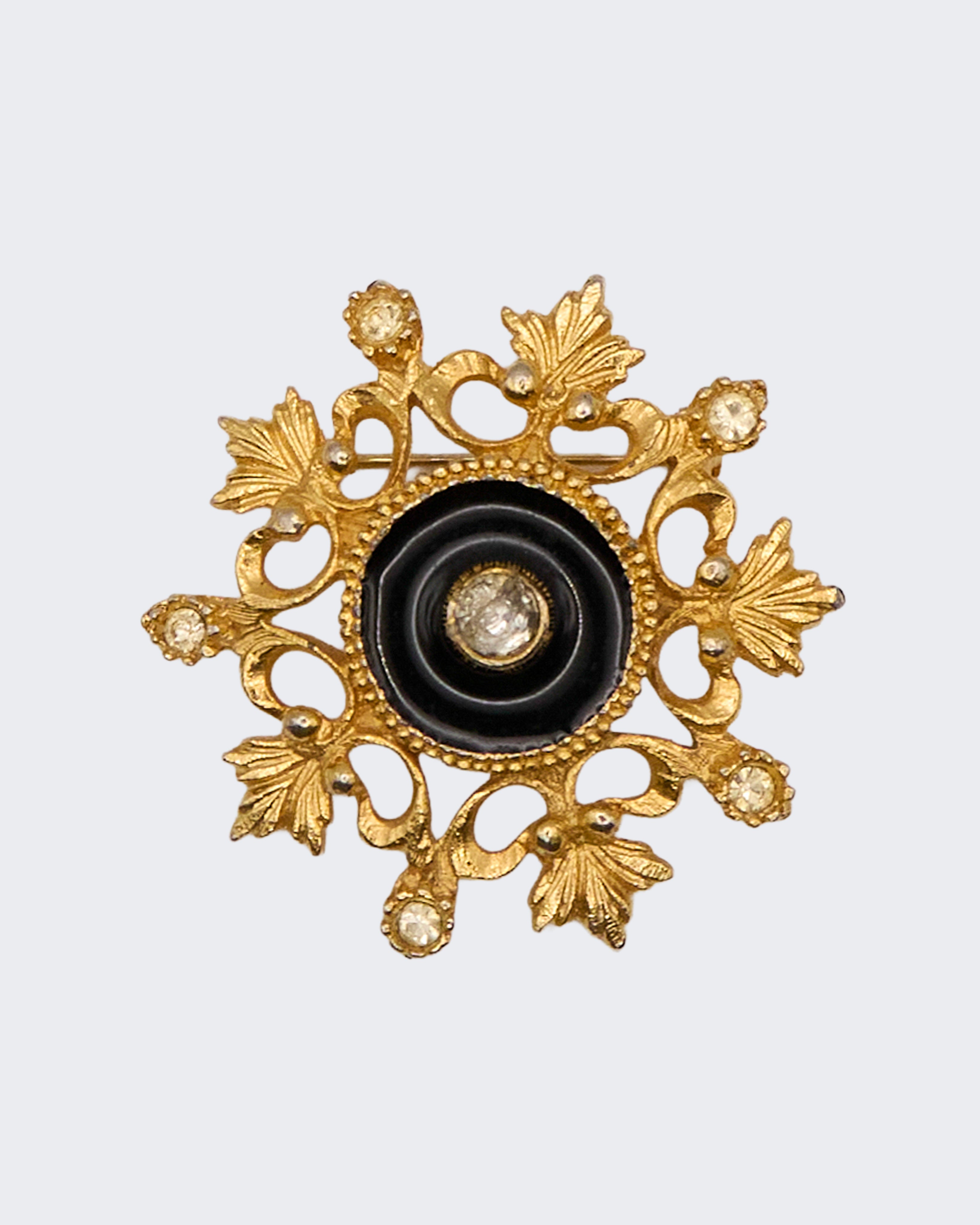 Spilla Vintage in Stile Vittoriano con Vetro Nero e Placcatura Oro