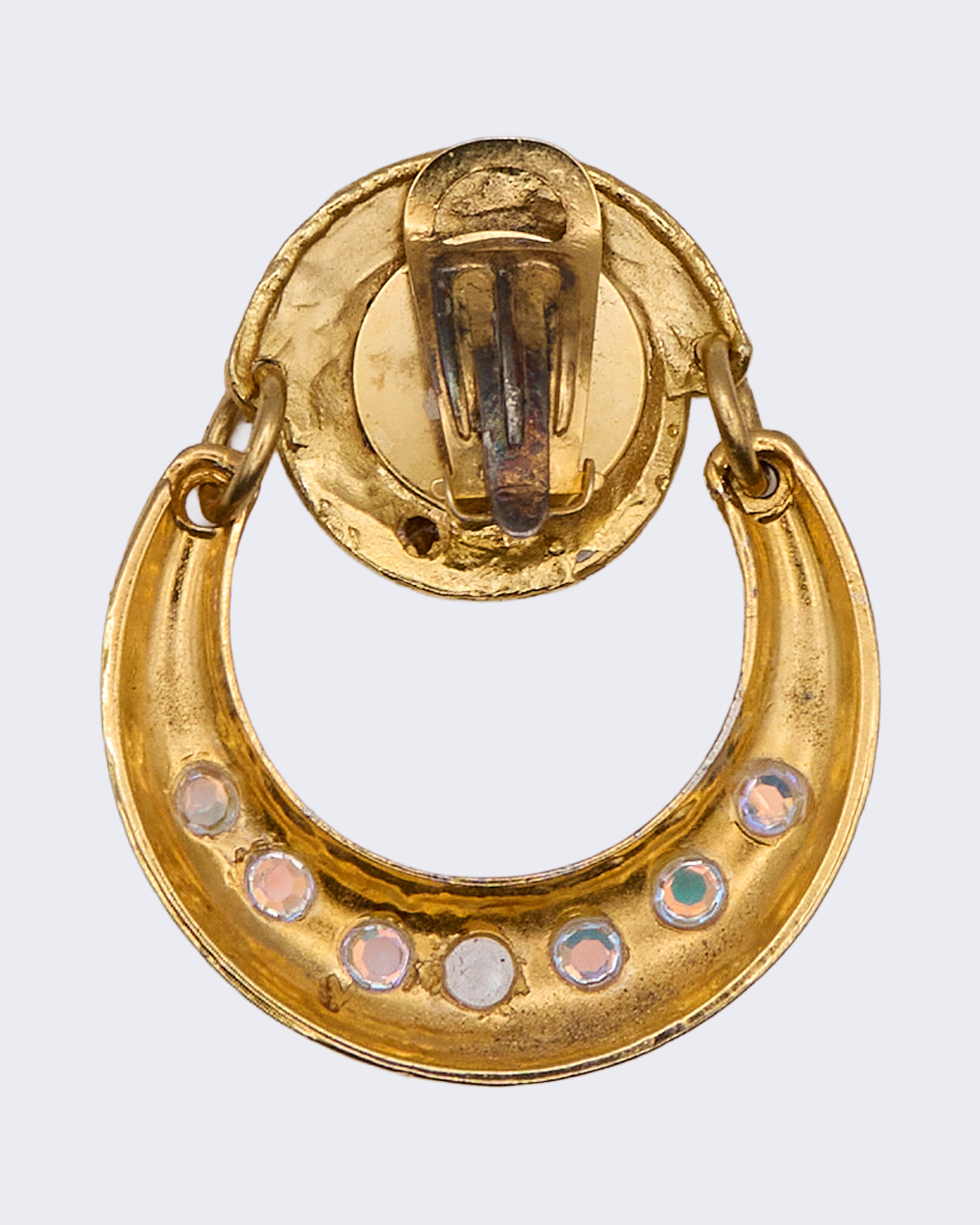 Orecchini Vintage Dorati a Mezzaluna con Cristalli Iridescenti – Anni 80