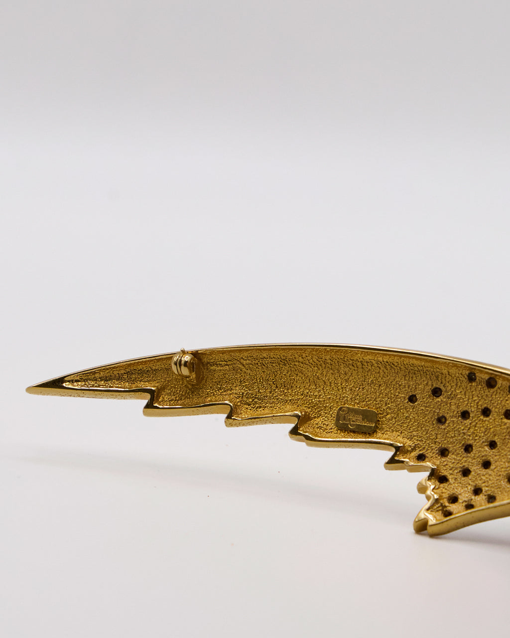 Spilla Vintage Firmata Ultima Edizione – Ala Artiglio Dorata con Strass | Anni ’80