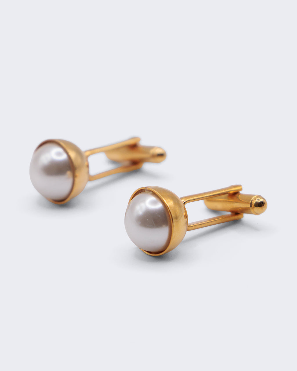 Gemelli vintage dorati con perla effetto cabochon stile minimal elegante