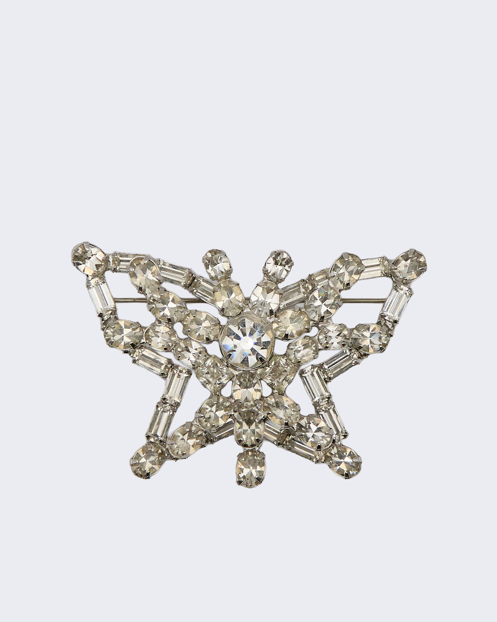 Spilla Vintage a Farfalla con Cristalli – Bigiotteria Elegante in Metallo Placcato Argento