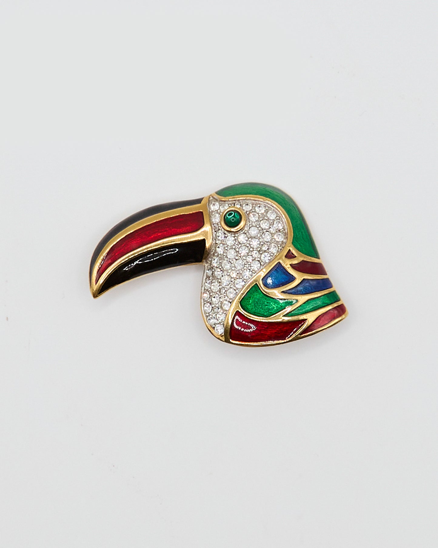 Toucan pin