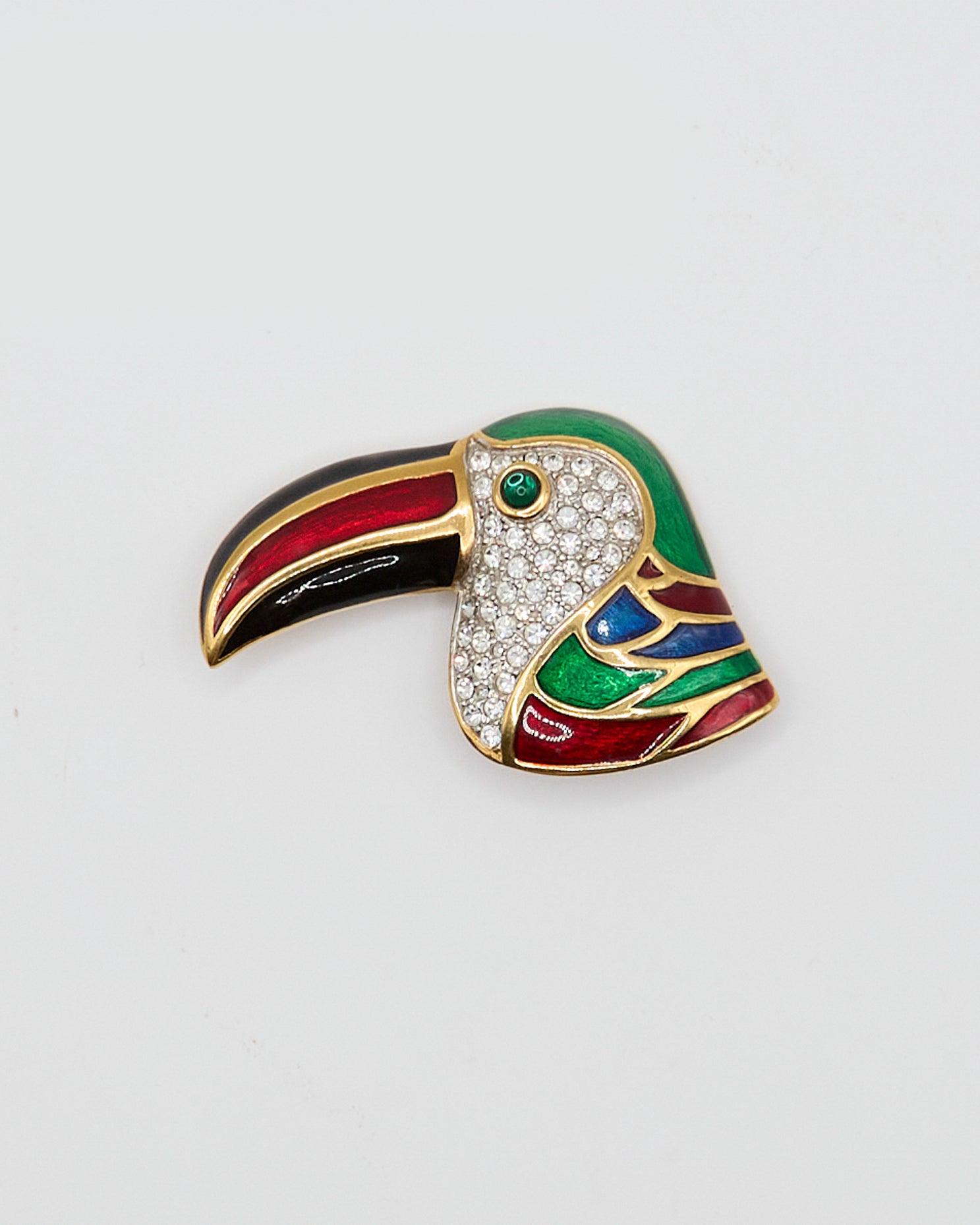 Toucan pin