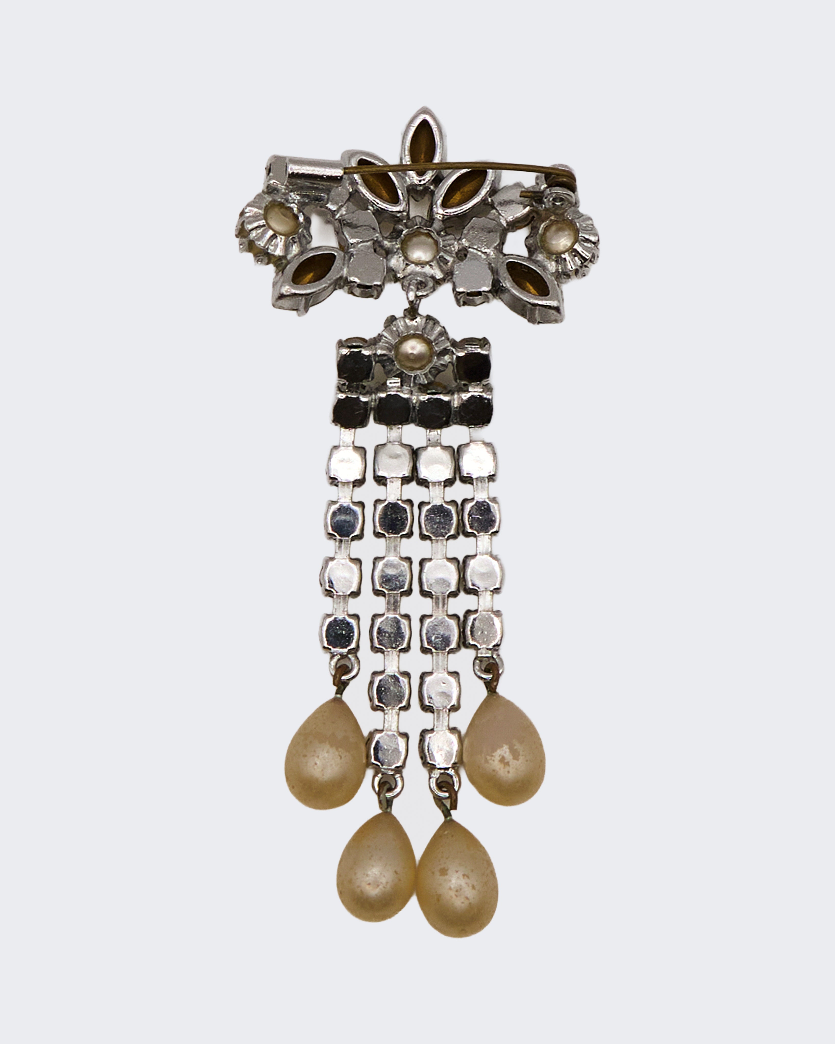 Spilla Vintage con Strass e Gocce di Perle Finte – Bigiotteria Elegante Anni ’30–’60