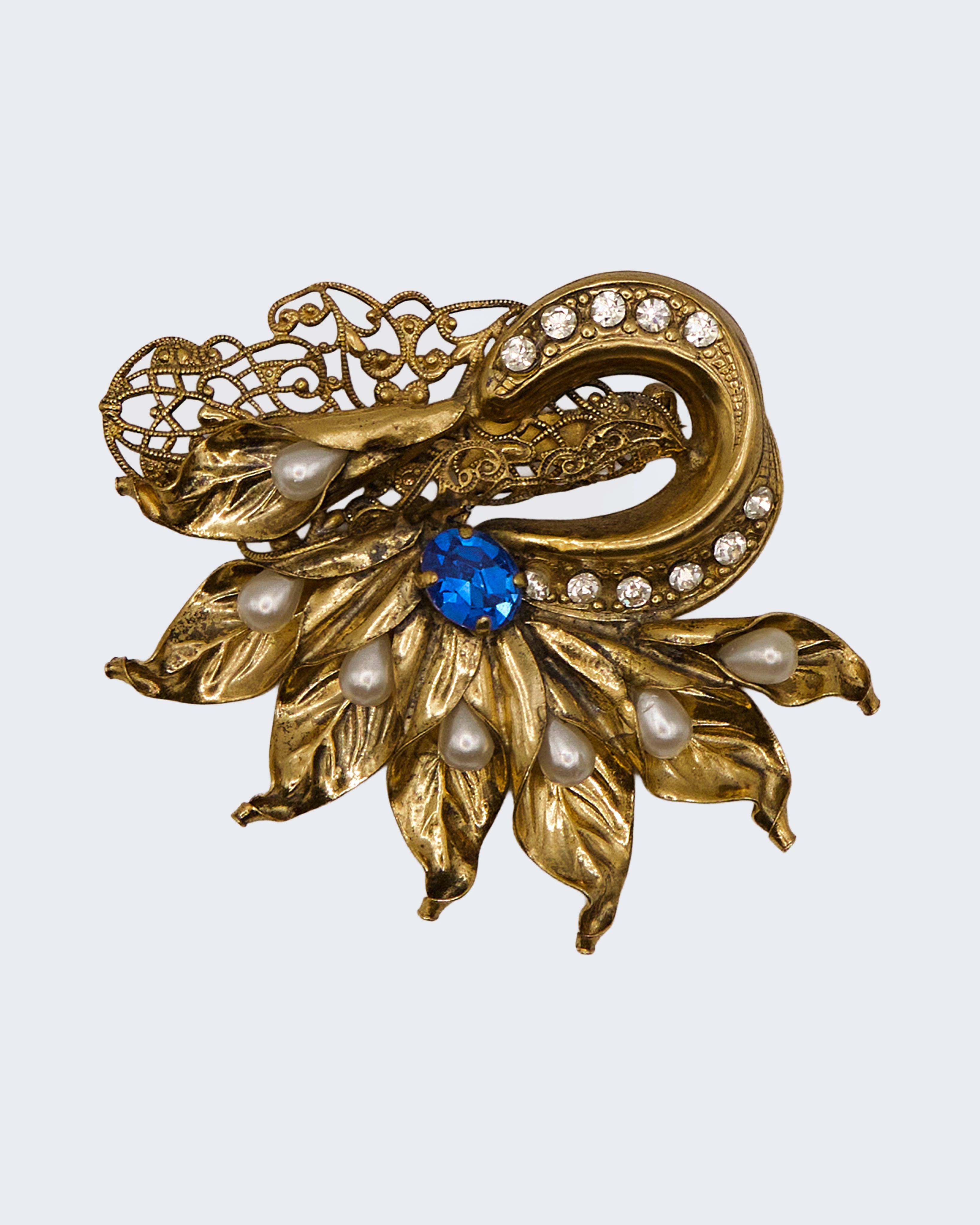 Spilla Vintage Luigi Briglia Floreale con Strass Blu e Perle – Metallo Dorato