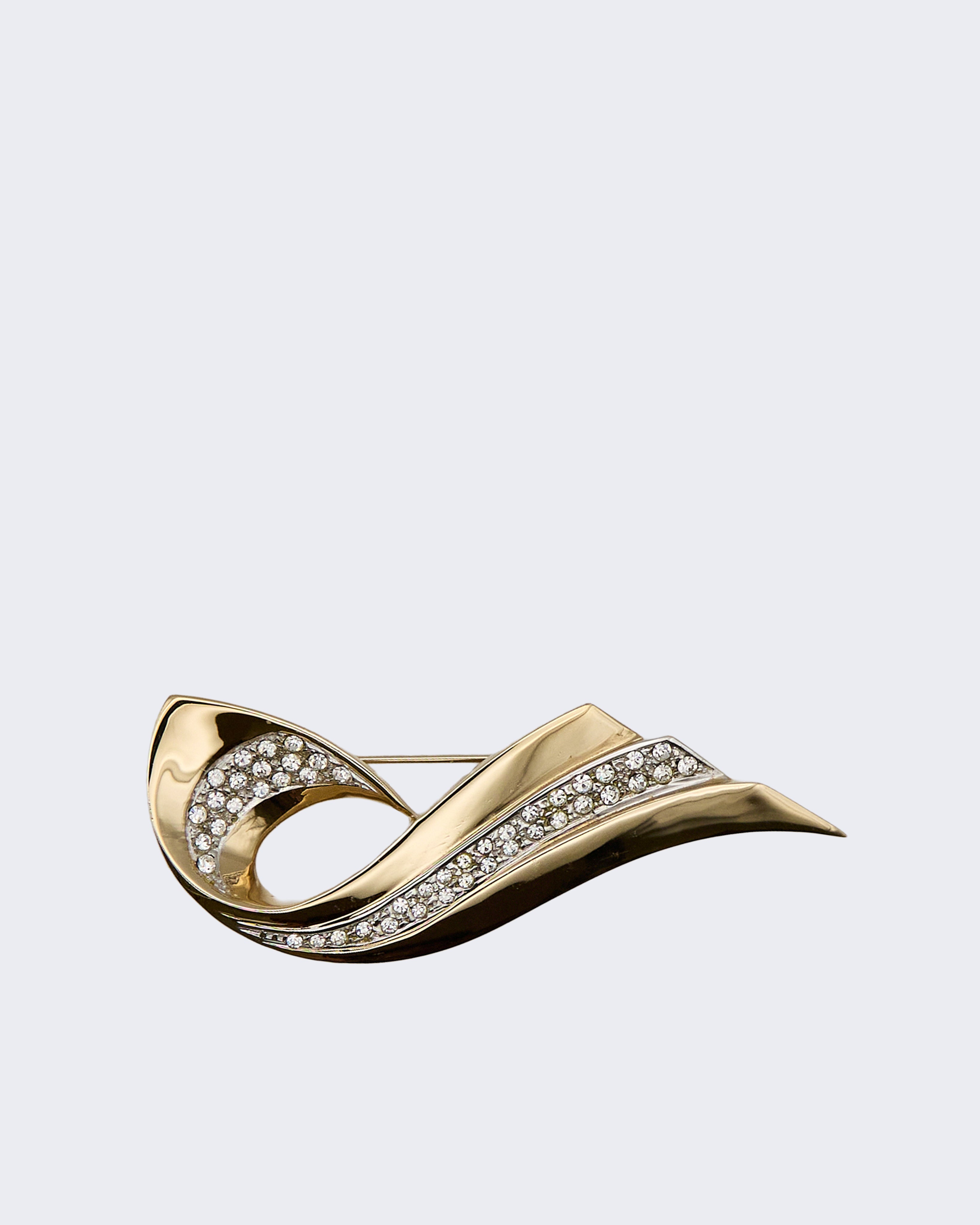 Spilla Vintage a Onda con Strass in Metallo Dorato – Anni ’70–’80
