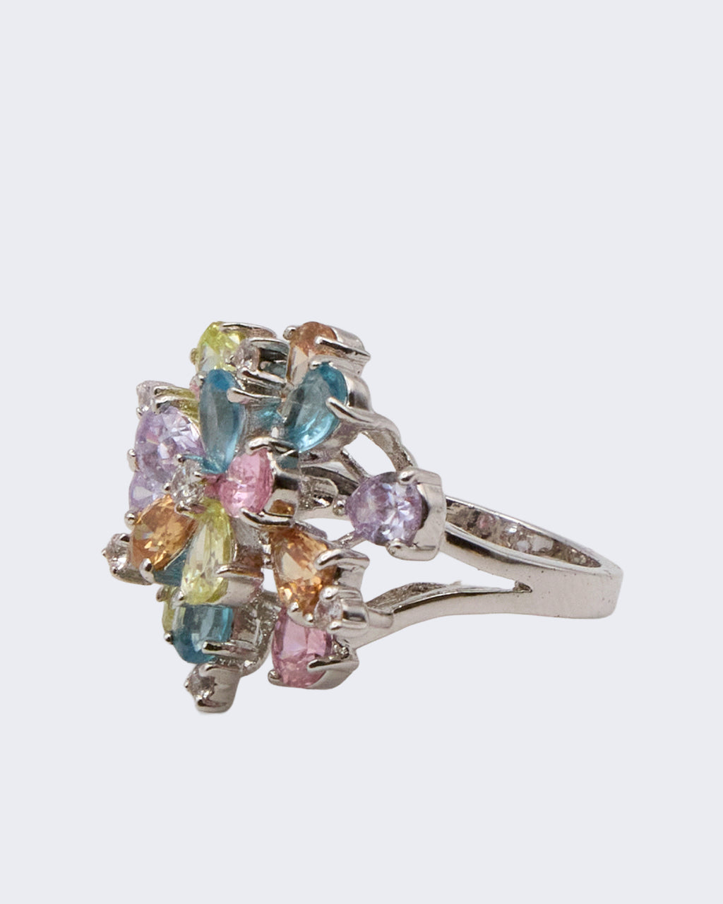 Bague en pierre multicolore