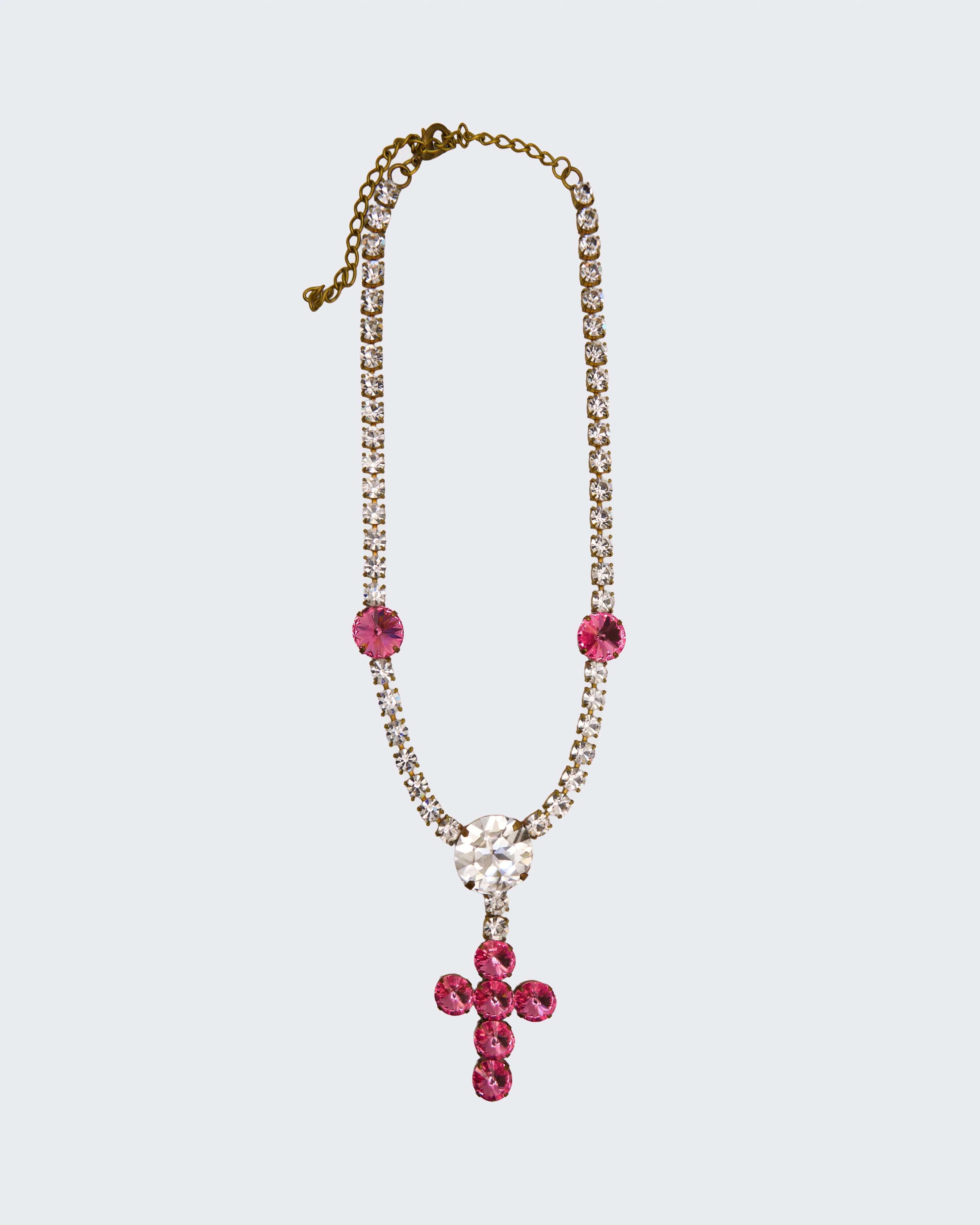 Collana con Ciondolo a Croce e Pietre Rosa – Gioiello Elegante in Argento Placcato Oro Custom Made
