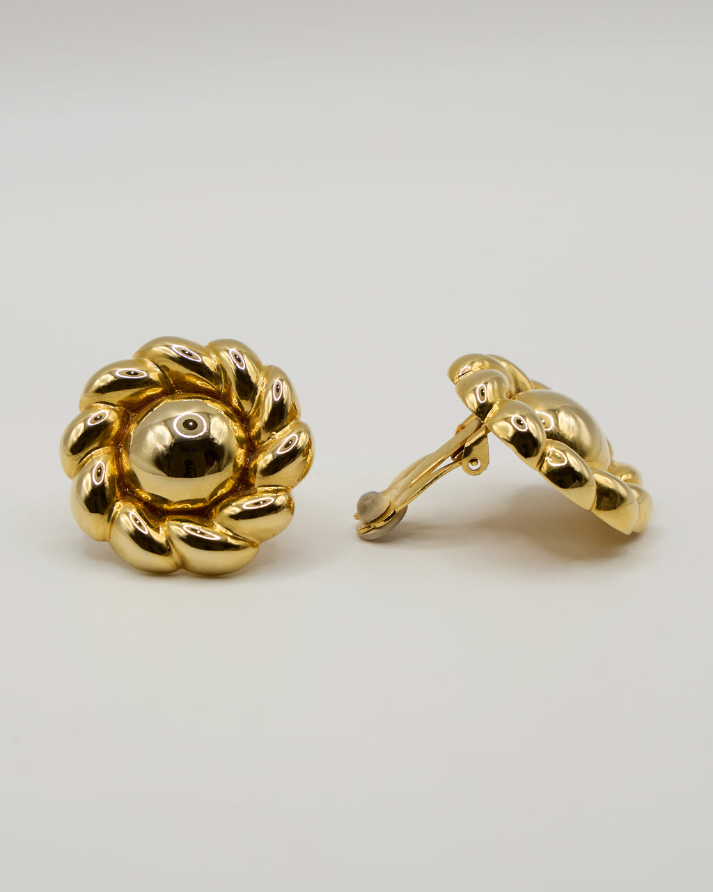 Boucles d'oreilles pétales entrelacés