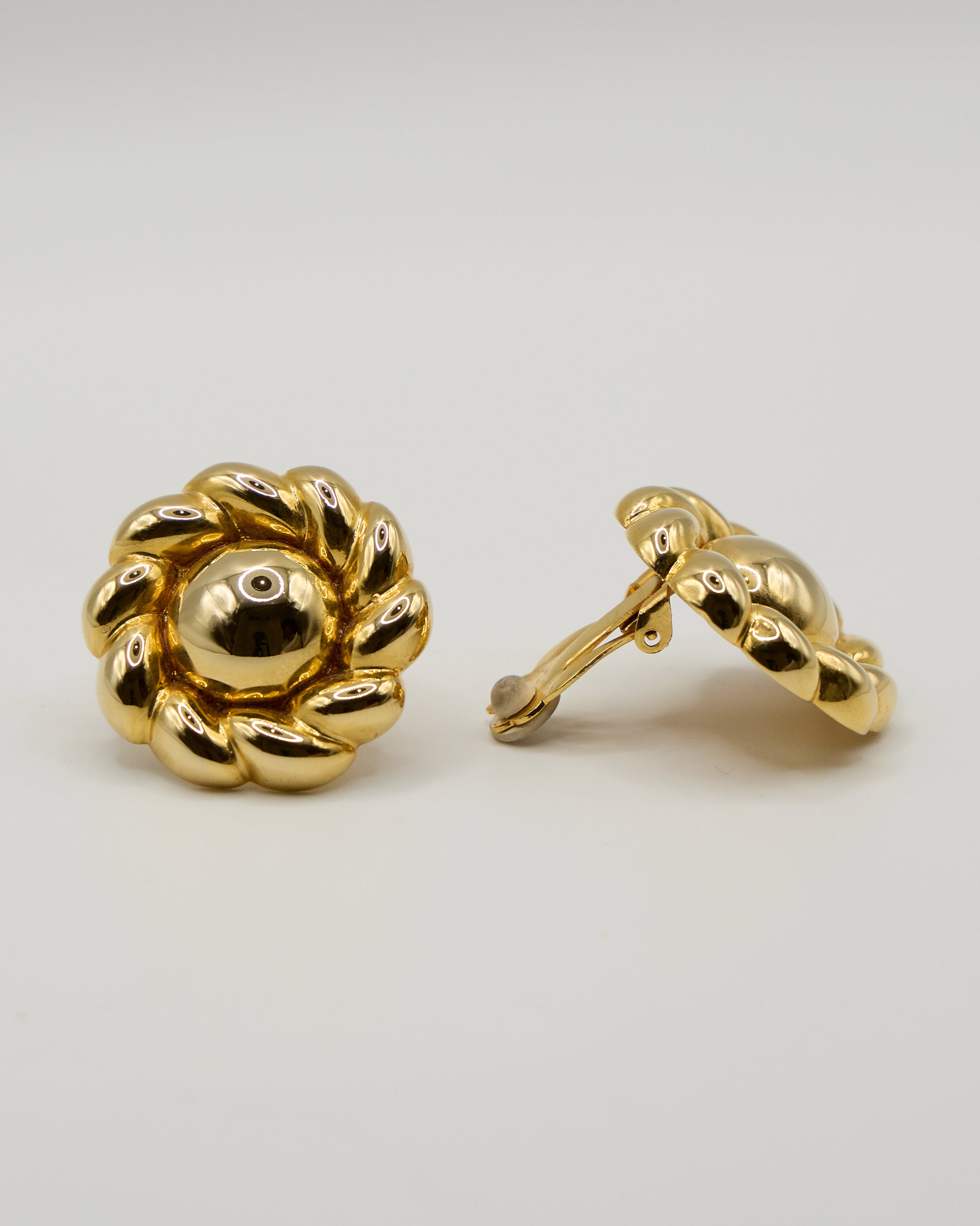 Boucles d'oreilles pétales entrelacés