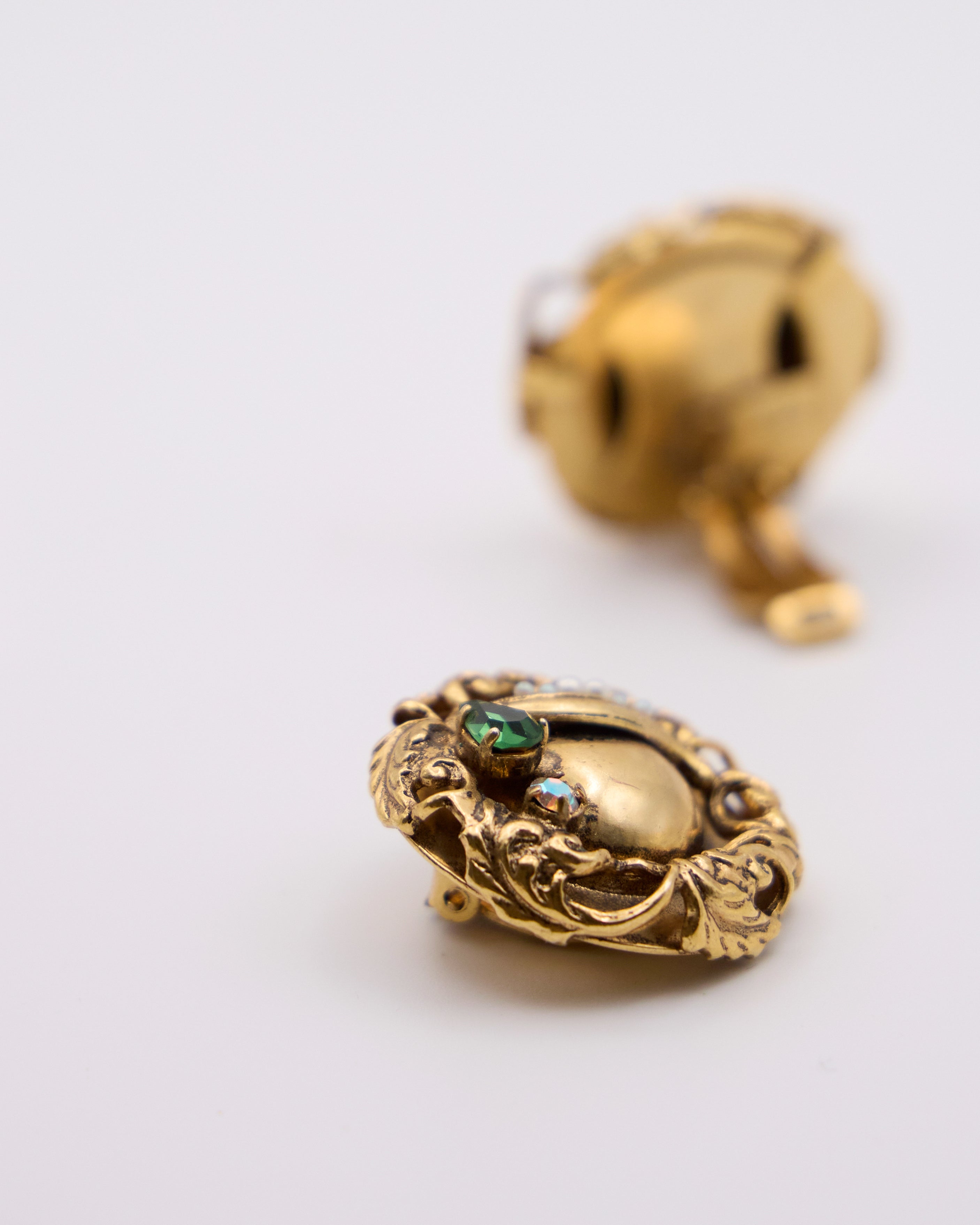 Orecchini Vintage Mulù Reggio E. Dorati con Cristalli Verdi e Strass