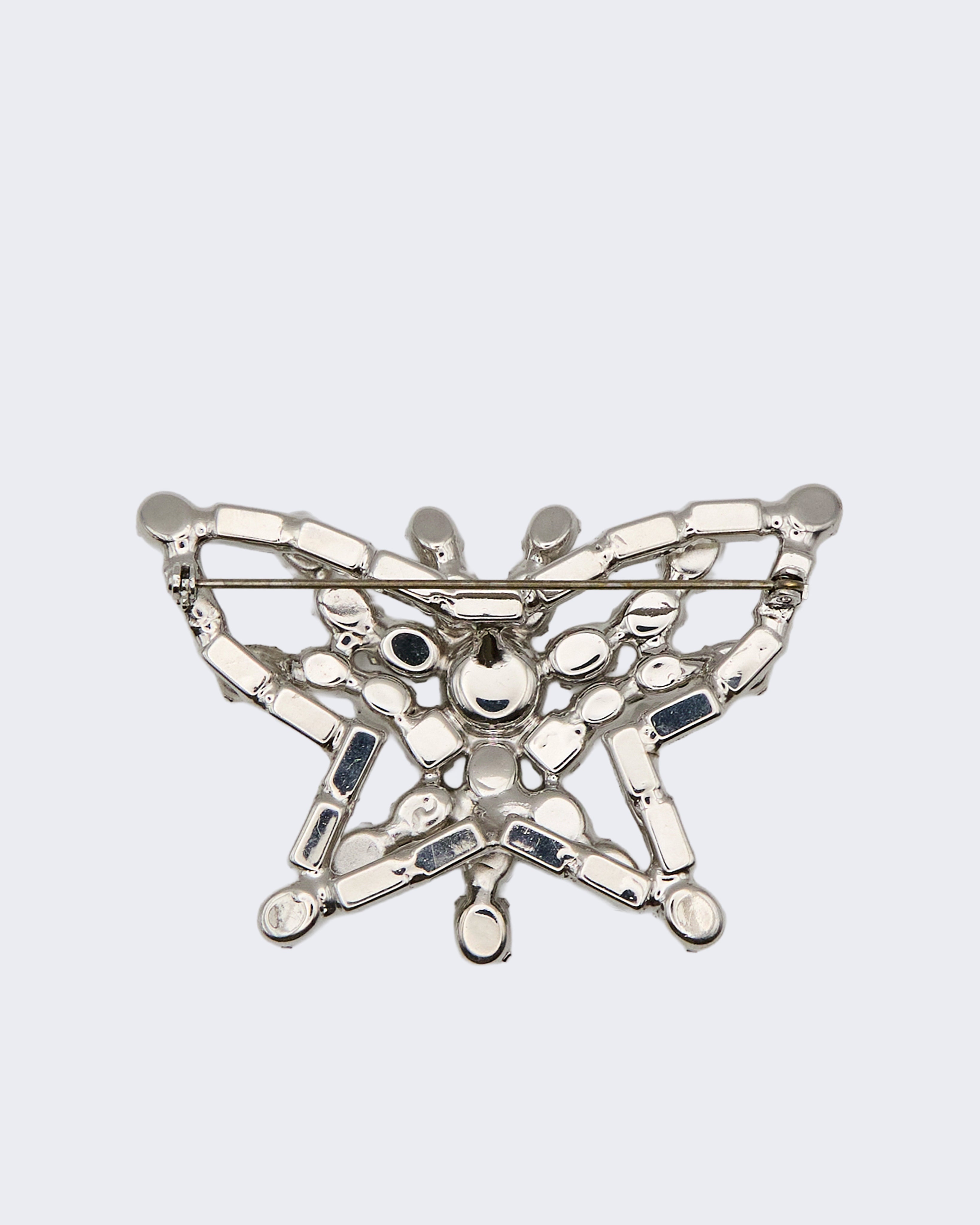 Spilla Vintage a Farfalla con Cristalli – Bigiotteria Elegante in Metallo Placcato Argento