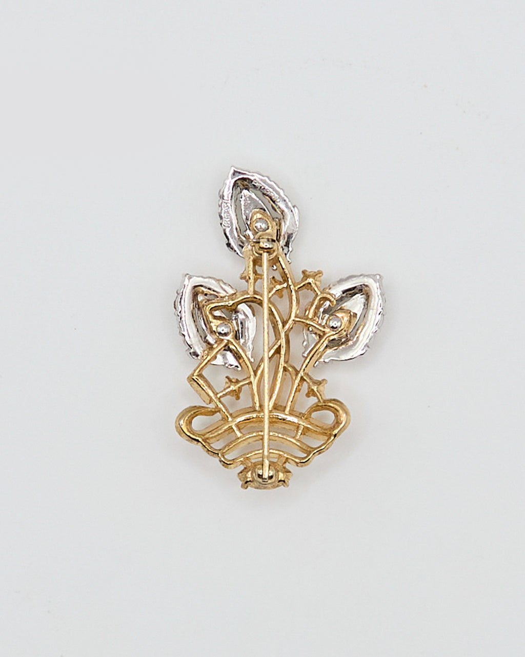 Trifari Pat Pend Pin