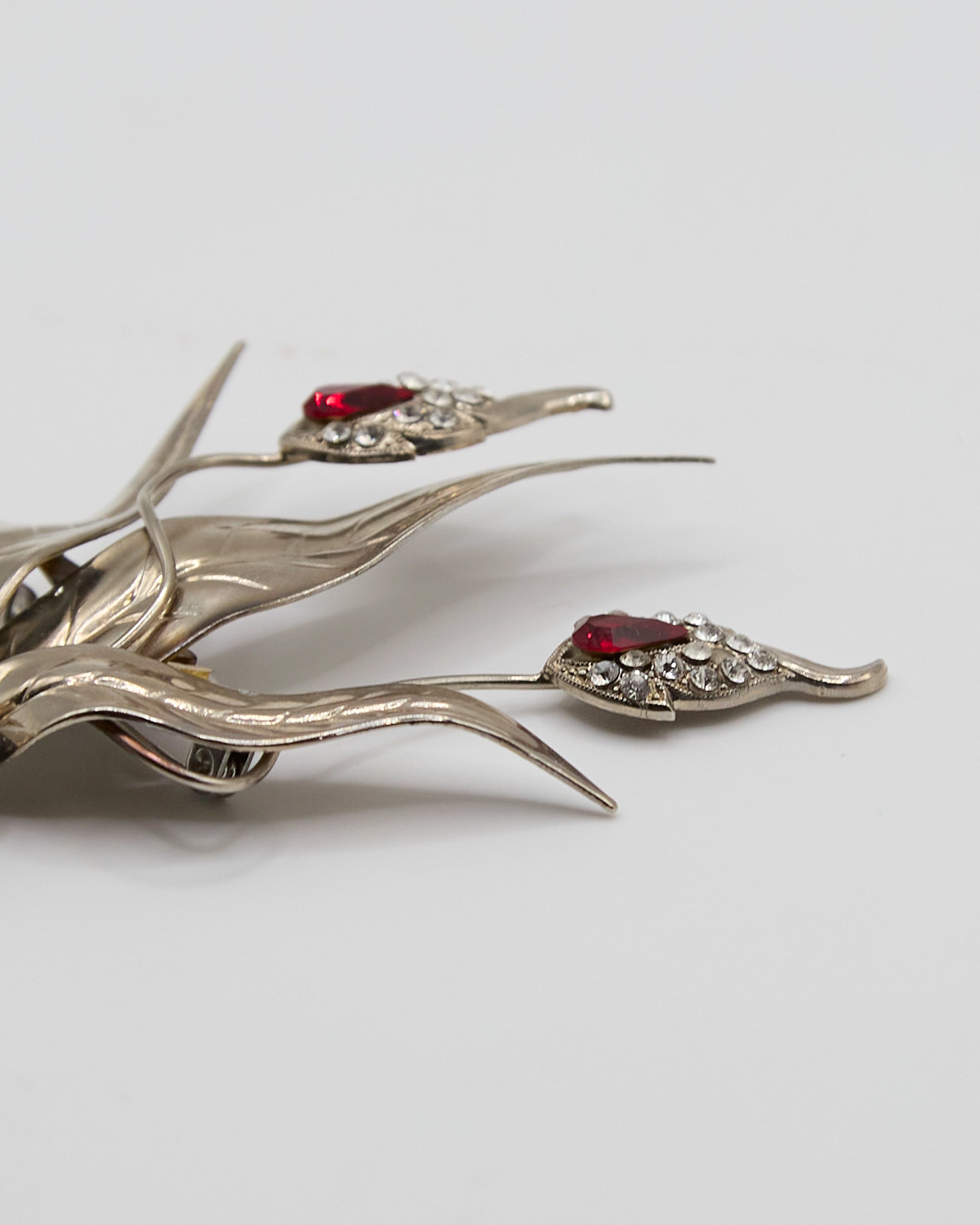 Tulip brooch