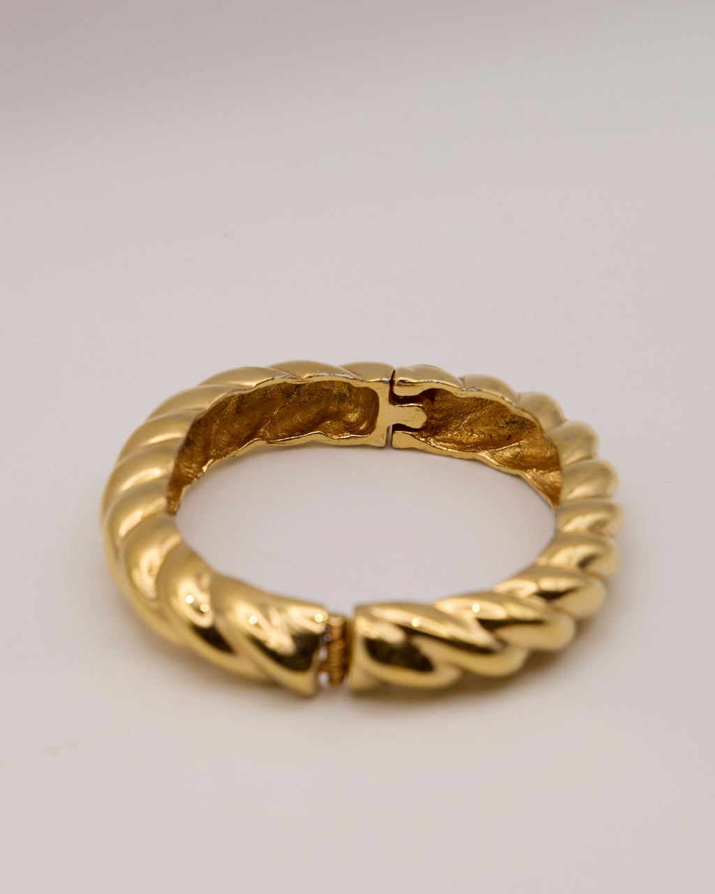 Vintage Gold-Tone Braided Rope Bangle – Fine Costume Jewelry