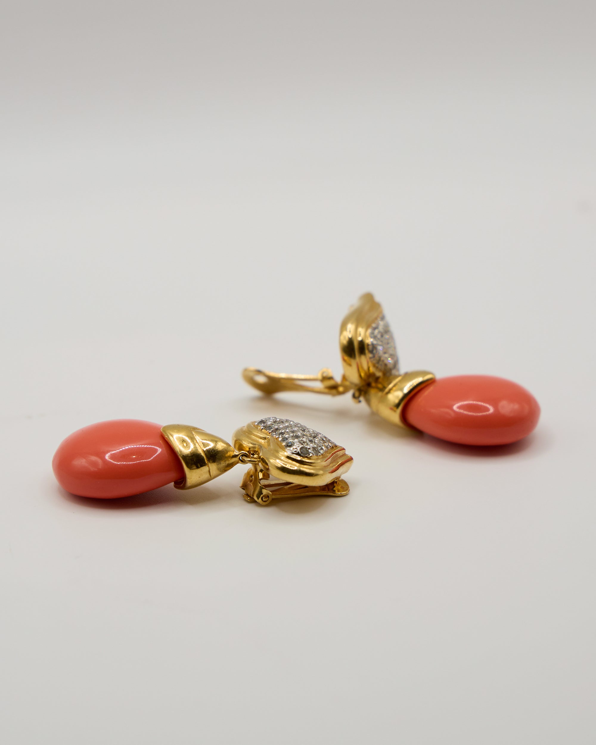 Boucles d'oreilles « Piques corail »