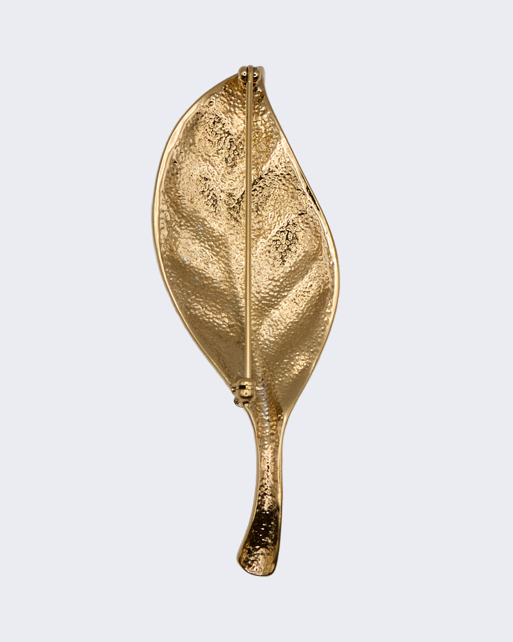 Spilla Vintage Foglia Dorata con Cristalli – Gioiello Elegante