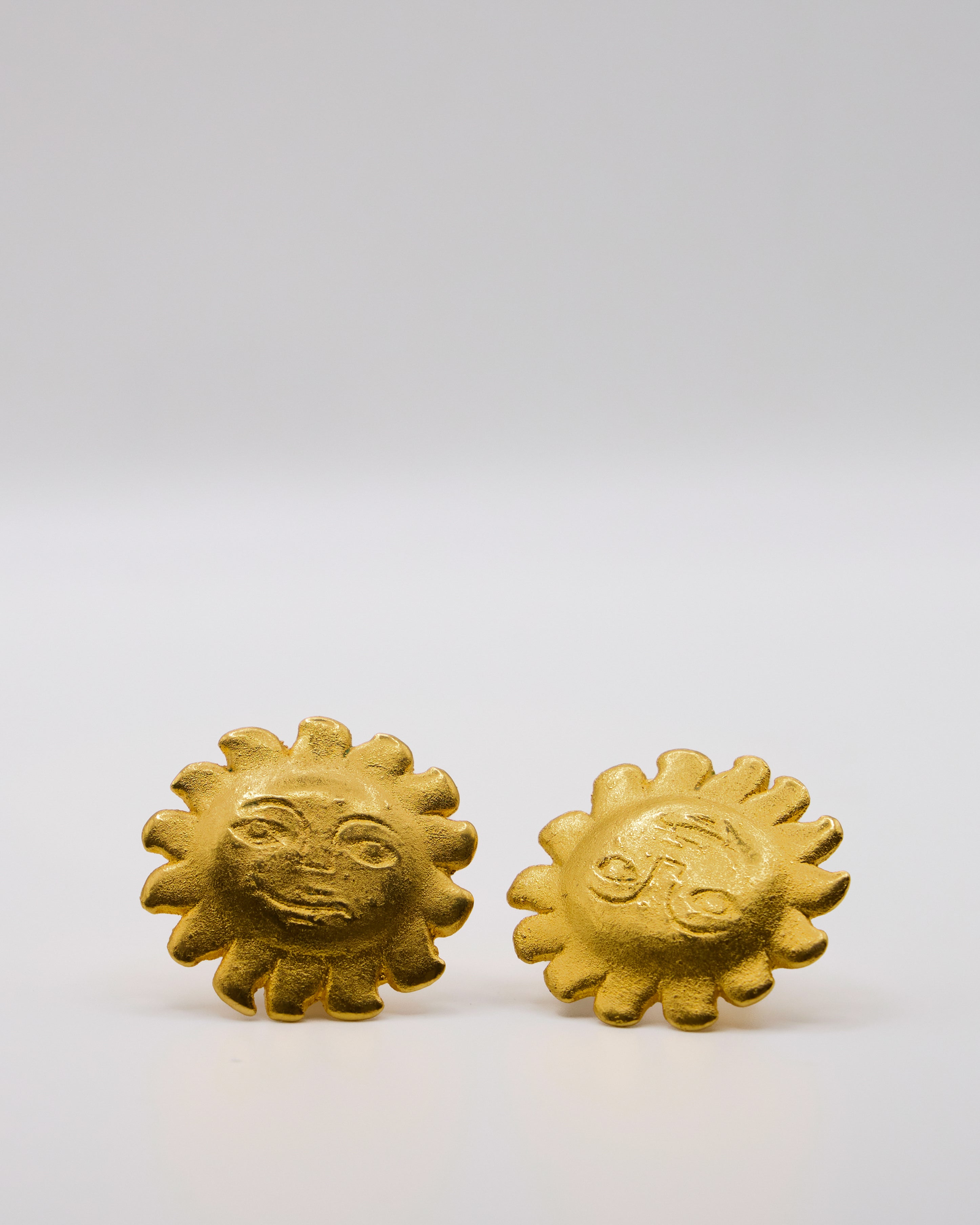 Orecchini Vintage a Clip a Volto di Sole – Placcati Oro, Stile Retrò, 4 cm