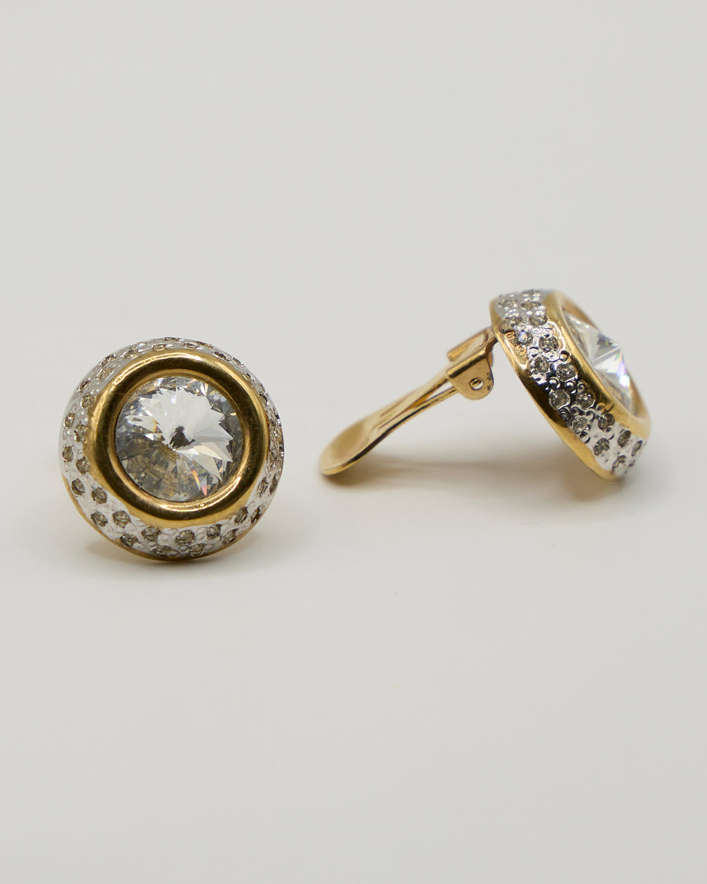 Earrings with Chatón